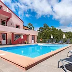 別荘 Spacious House With Pool In *
