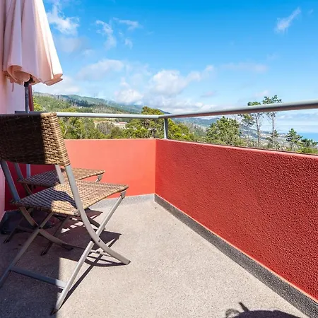 בית נופש Spacious House With Pool In