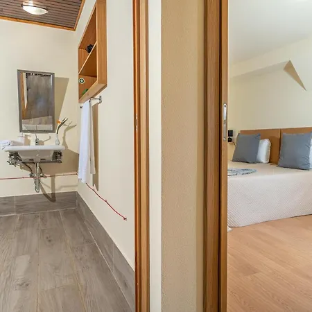 Holiday home Spacious House With Pool In Prazeres