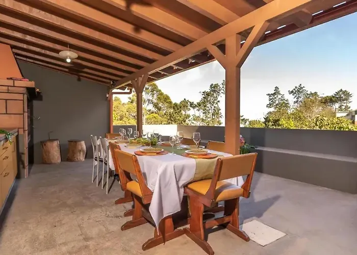 Spacious House With Pool In