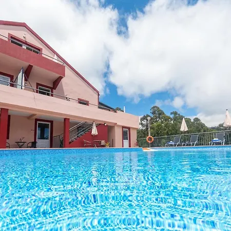 Spacious House With Pool In * Prazeres