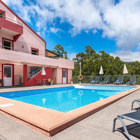 Spacious House With Pool In * Prazeres